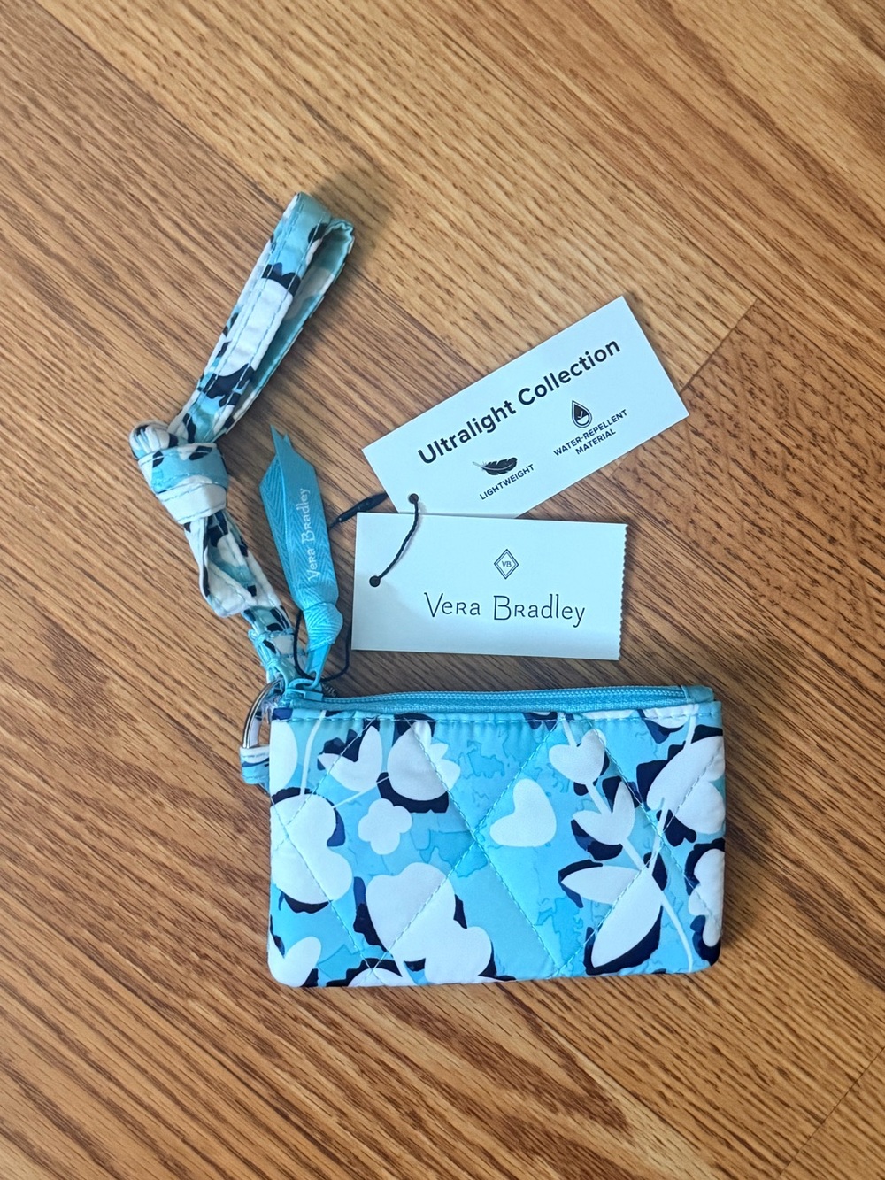 Vera Bradley Ultralight Zip ID w/ Lanyard -  Cut Vines Cool NWT